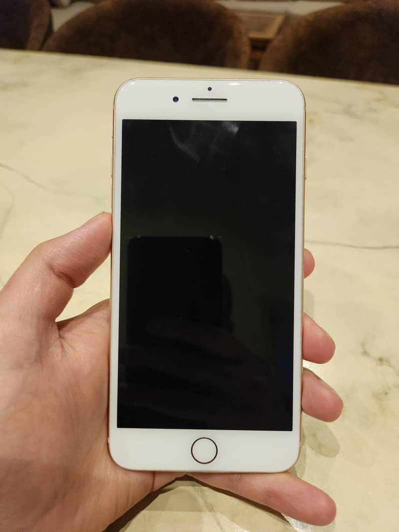 Apple iPhone 8 Plus 1