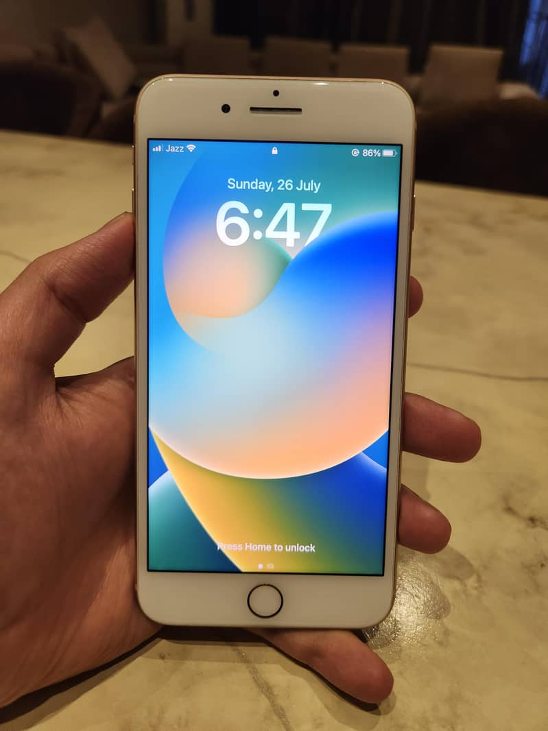 Apple iPhone 8 Plus 2