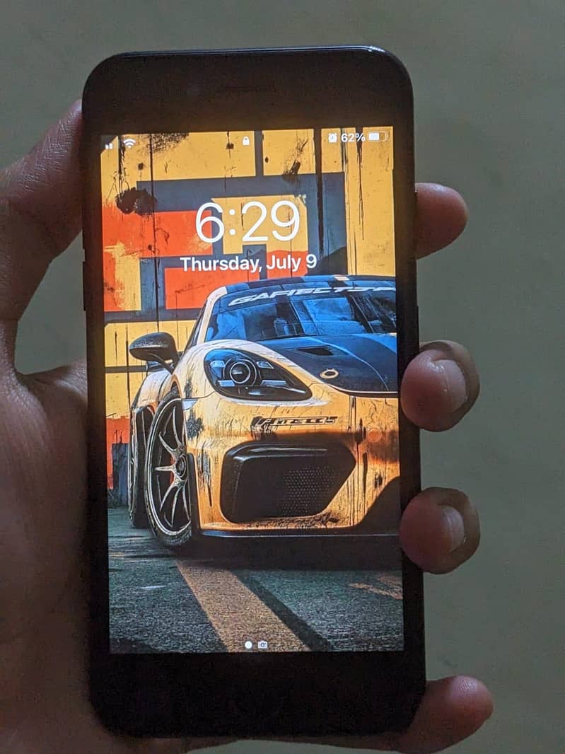 Apple iPhone 7 3