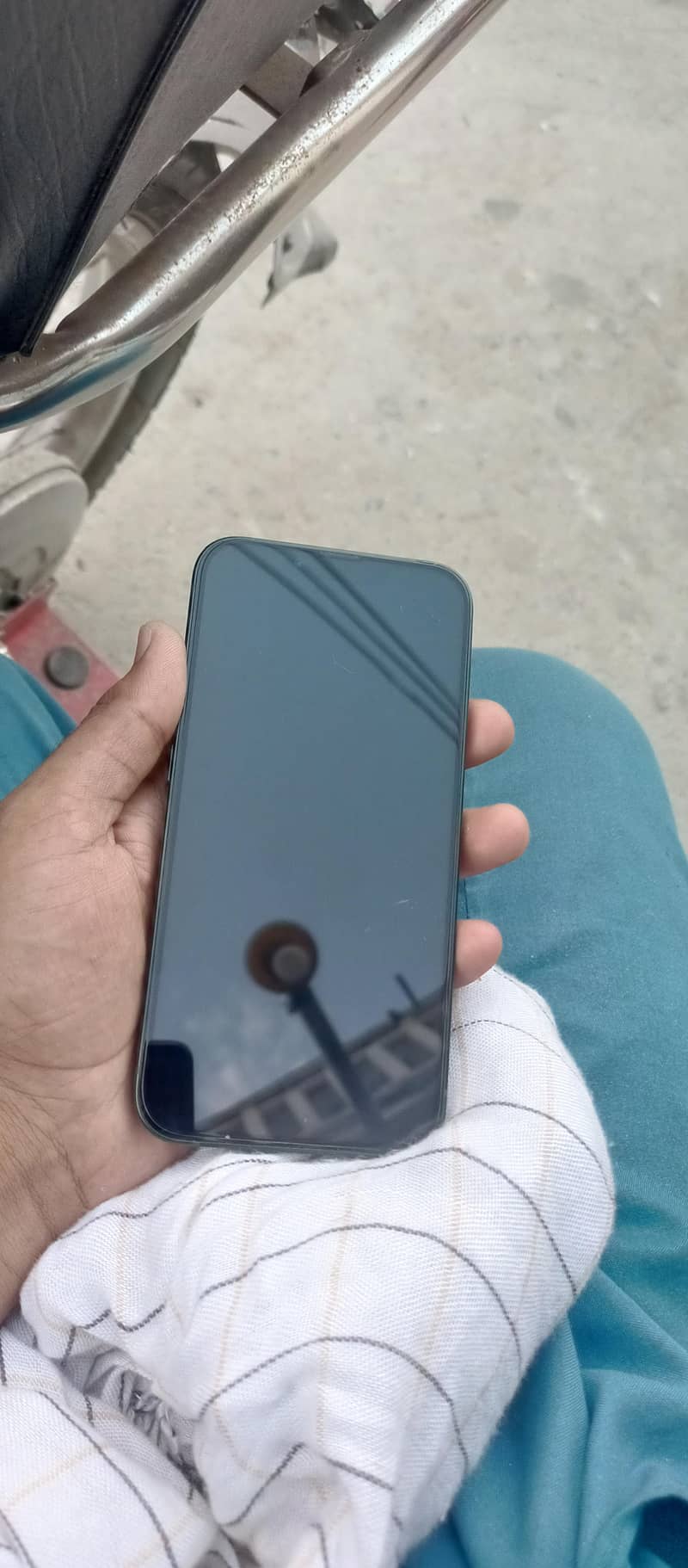 Apple iPhone 13 1