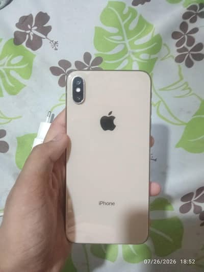 iphone xs max golden color best device ha all ok toatal genone
