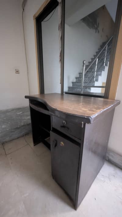 Computer Table
