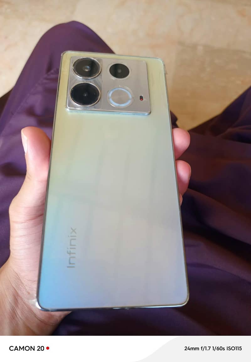 Infinix Note 40 0