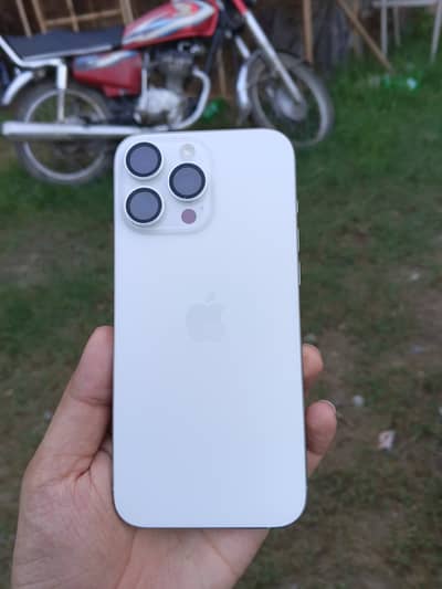 Apple iPhone 16 Pro Max