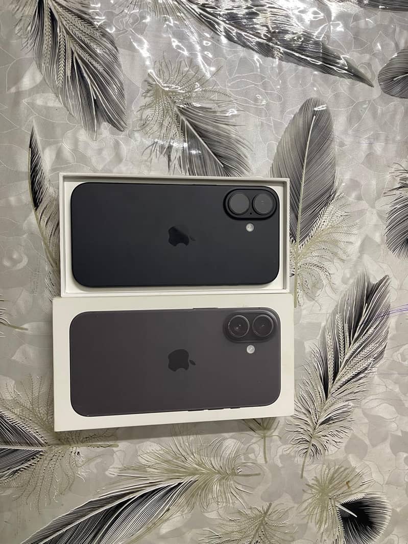 Apple iPhone 16 0