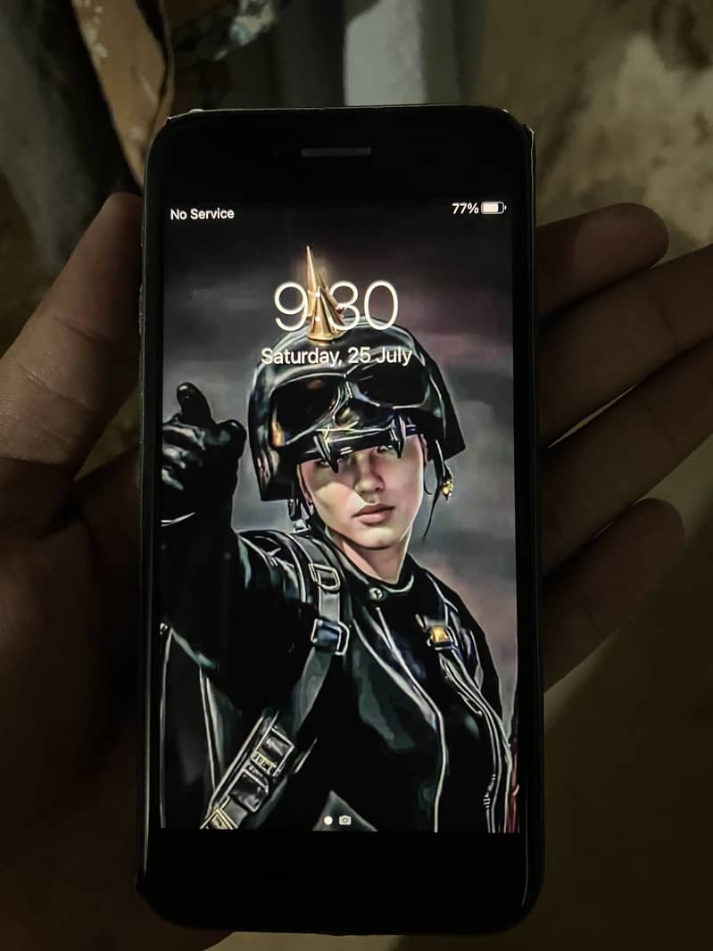 Apple iPhone 7 0