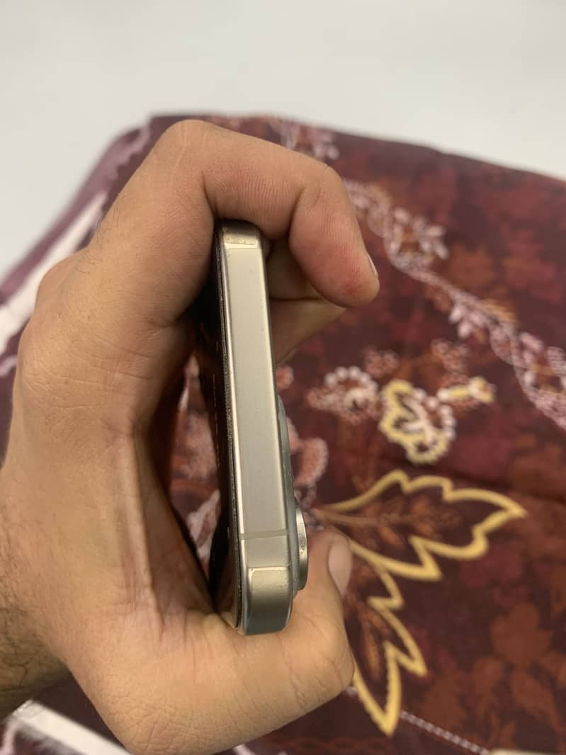 Iphone 15 pro max 0