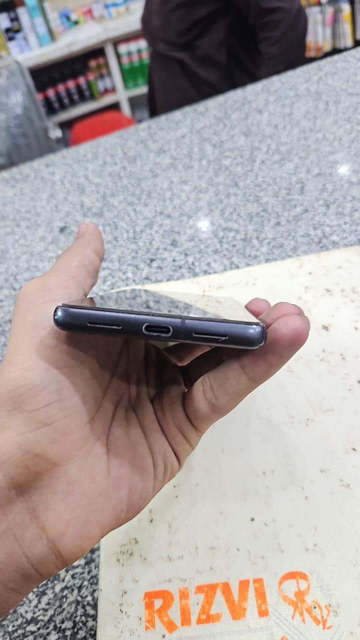 Google Pixel 7 only mobile 5