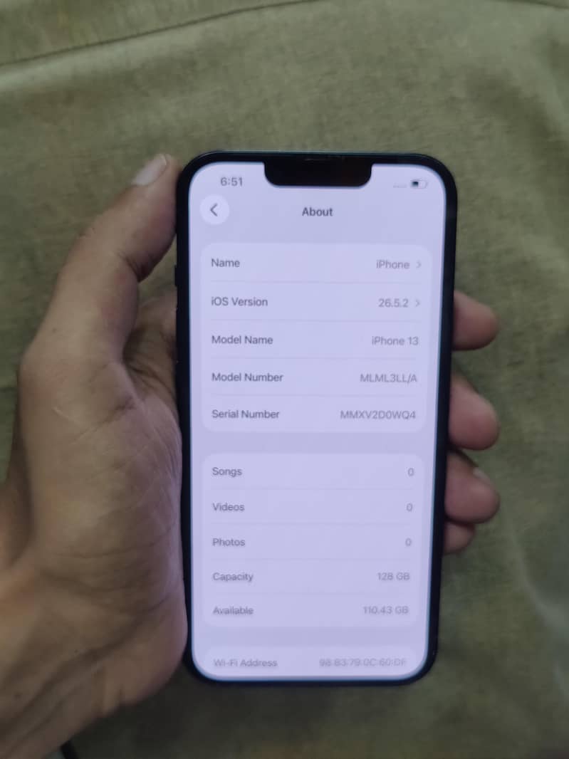 Apple iPhone 13 5