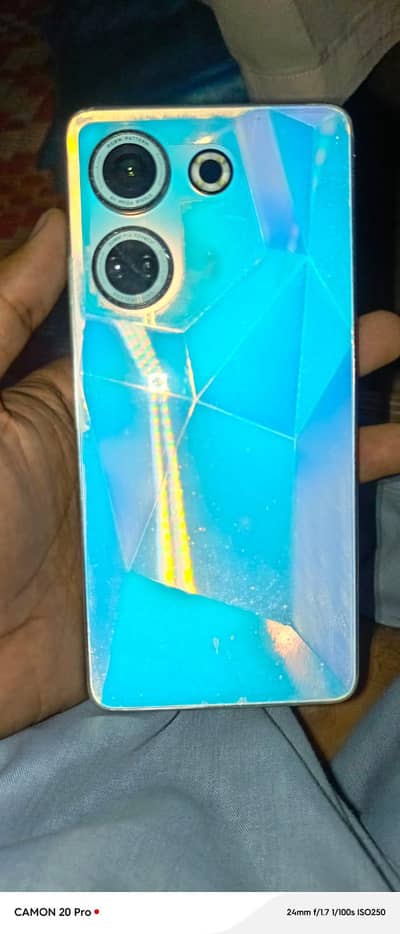 Tecno CAMON 20