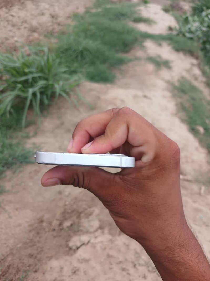 iPhone 12 2