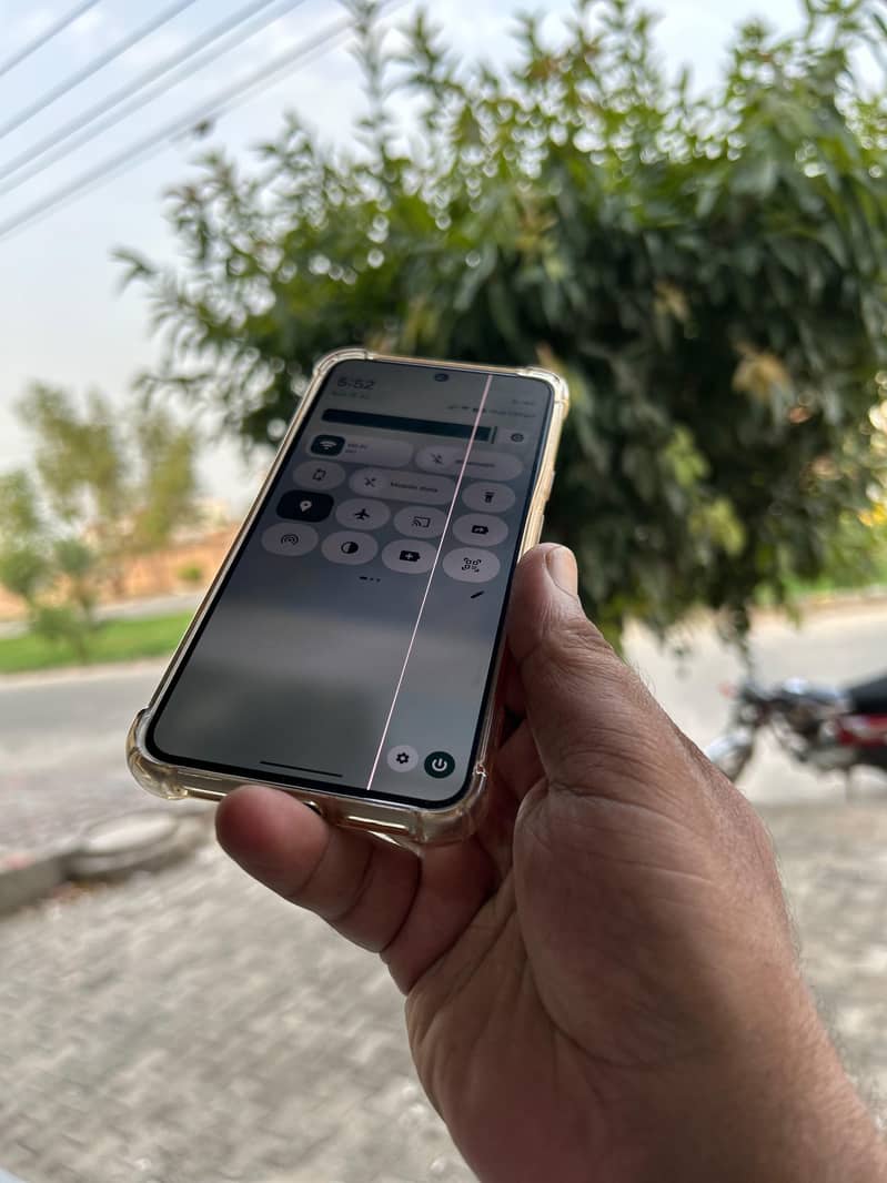Google Pixel 8 4