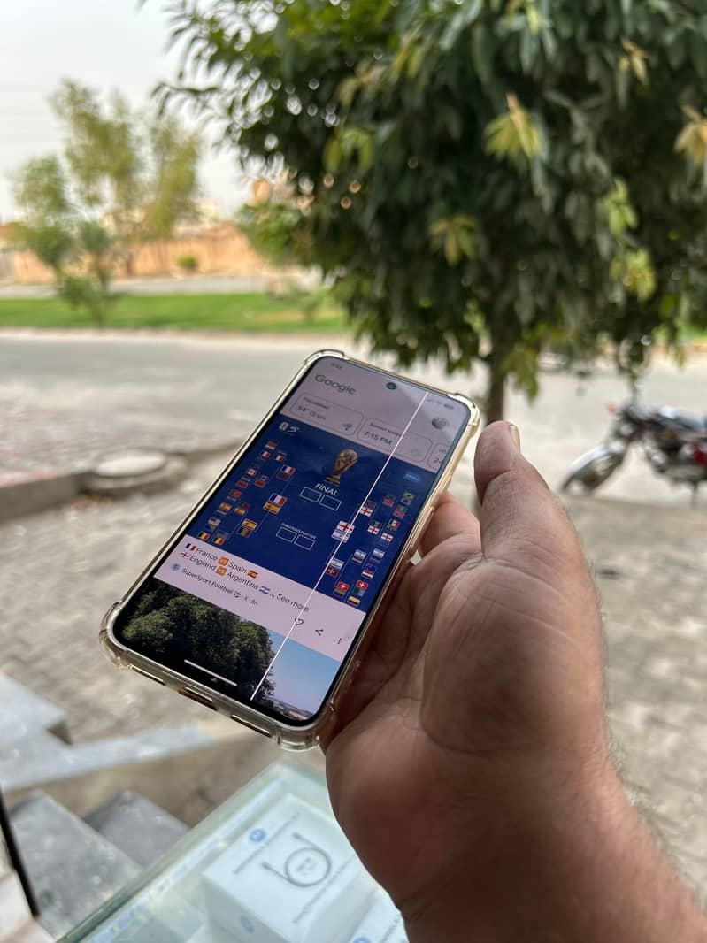 Google Pixel 8 5