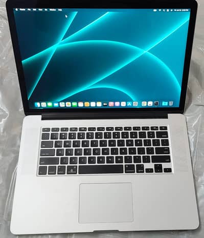 2015 16RAm 256SSD i7