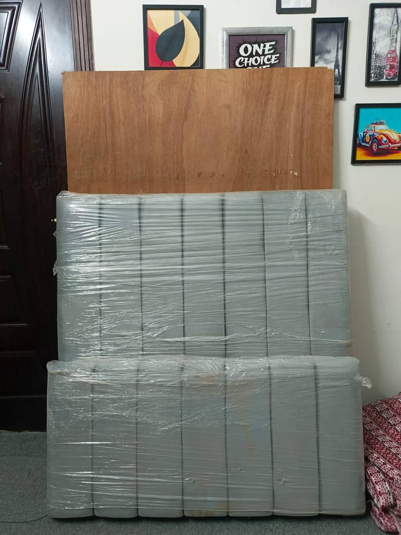 single Bed with 2 side tables 3