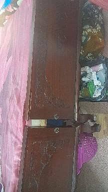 Single Beds, Show case, Dressing 0