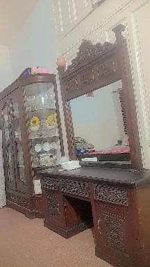 Single Beds, Show case, Dressing 7
