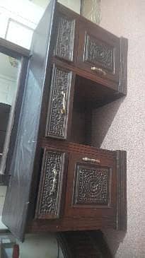 Single Beds, Show case, Dressing 8