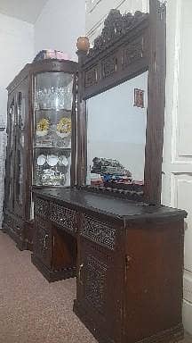 Single Beds, Show case, Dressing 9