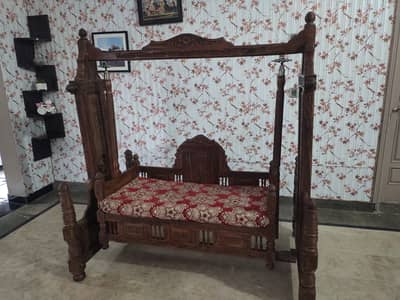 Wooden jhola