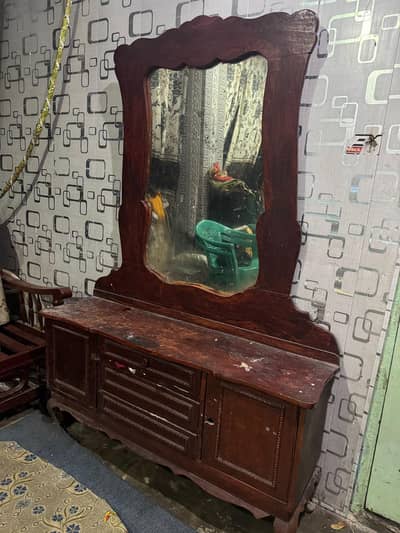 Classic Wooden Dressing Table with Mirror – Excellent Condition
