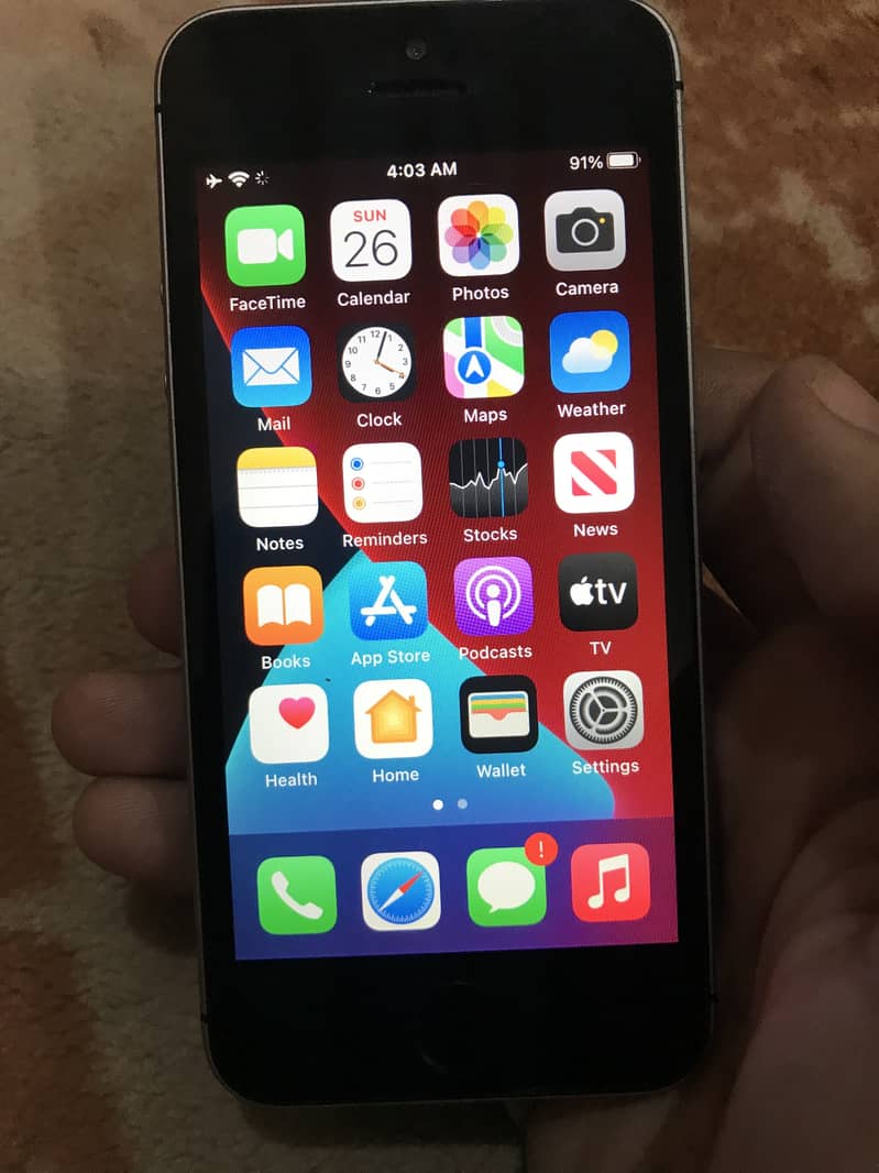 Apple iPhone SE 13