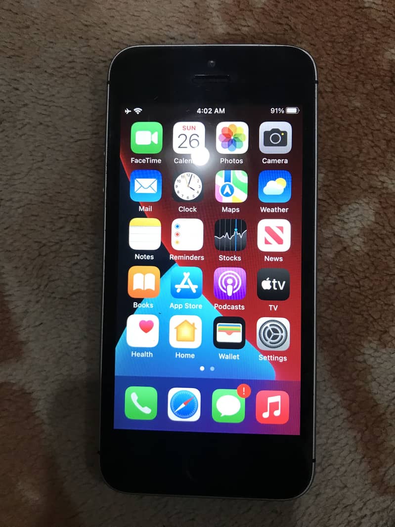 Apple iPhone SE 16