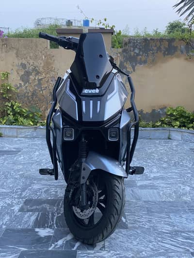 Urgent Sale – EVEE Sqube (Grey) | Like New | Only 60 km Driven