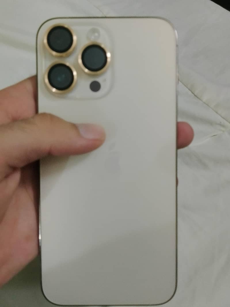Apple iPhone 14 Pro Max 0