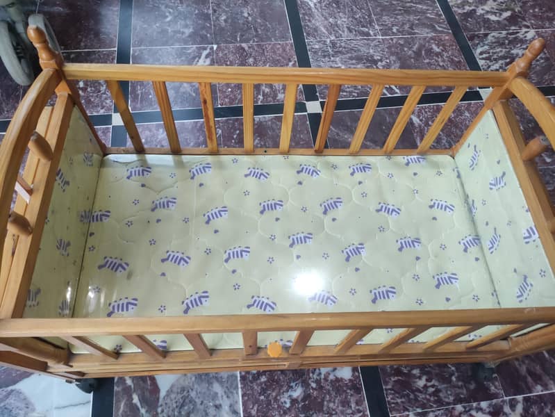 baby cot 1