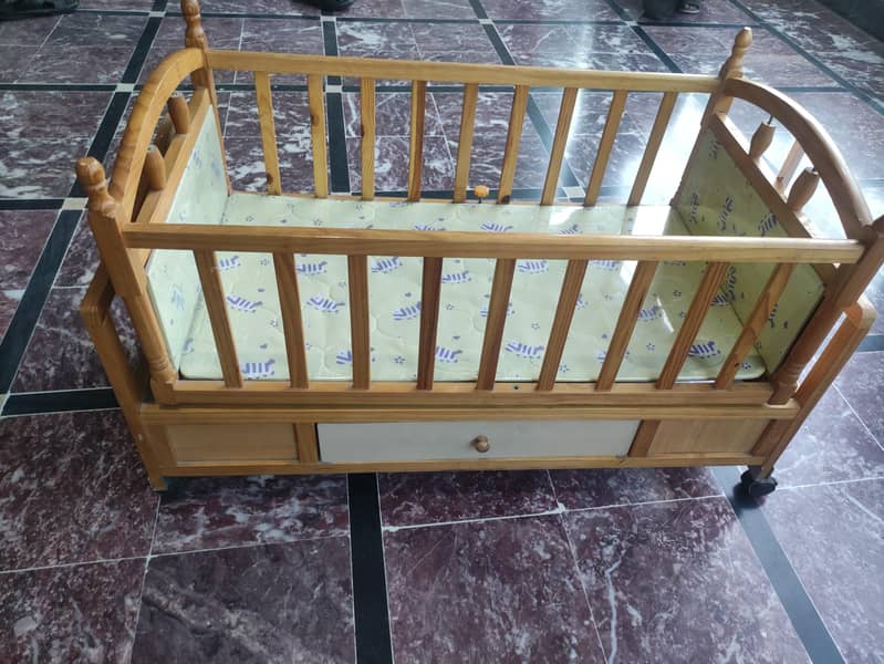 baby cot 2