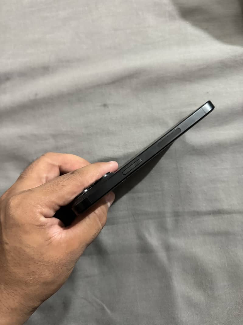 Iphone 15 pro 4