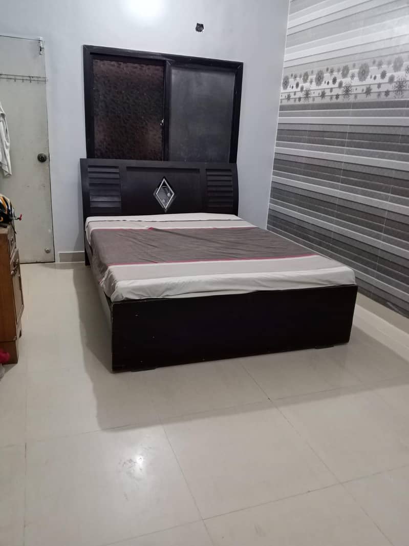 Double bed 0