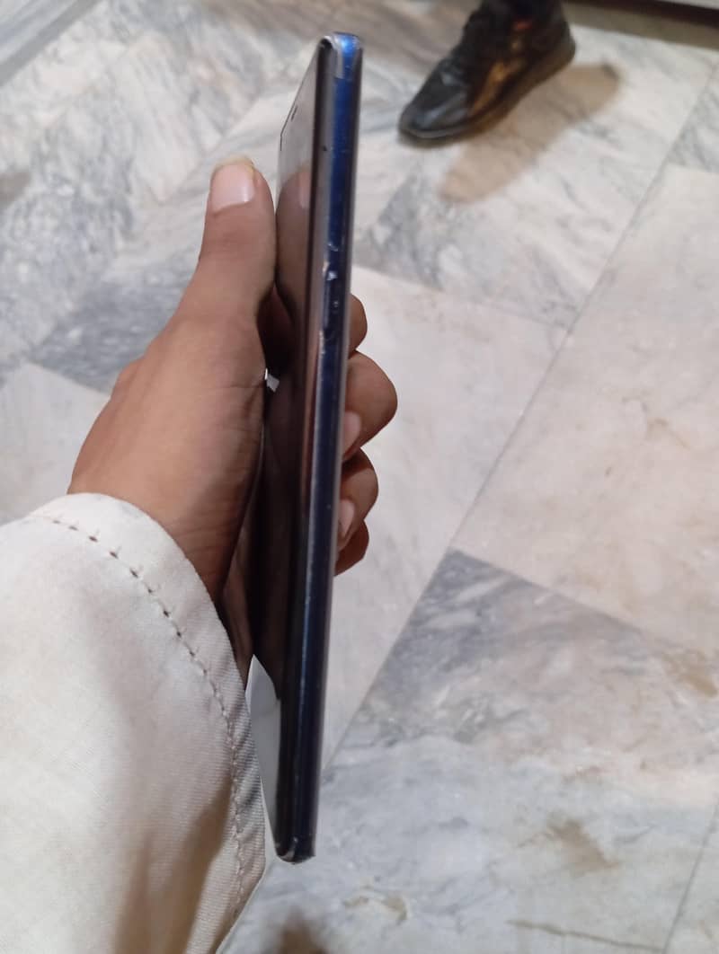 Samsung Mobile Note 9 5