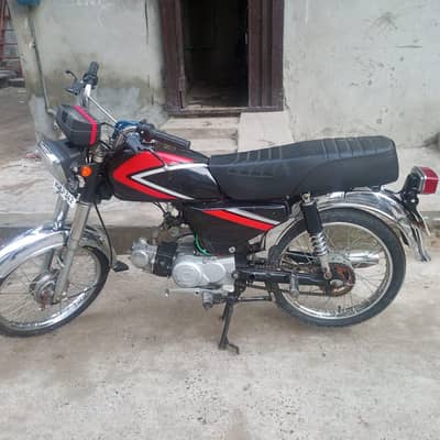 AOA. many apni bike sale krni hy alll ok hy koi km nai hony Wala . .