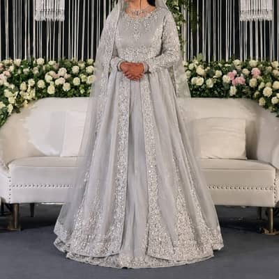 Silver maxi