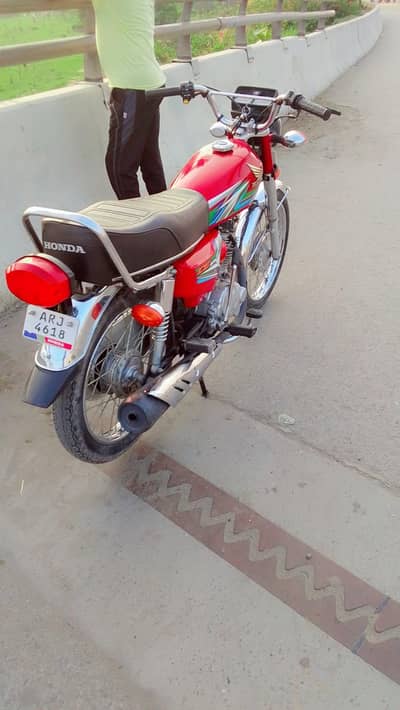 Honda CG 125 CONDITION GOOD  ONE HAND USE