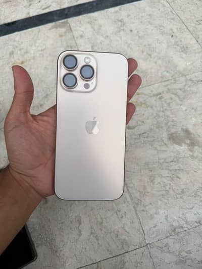 Apple iPhone 16 Pro Max