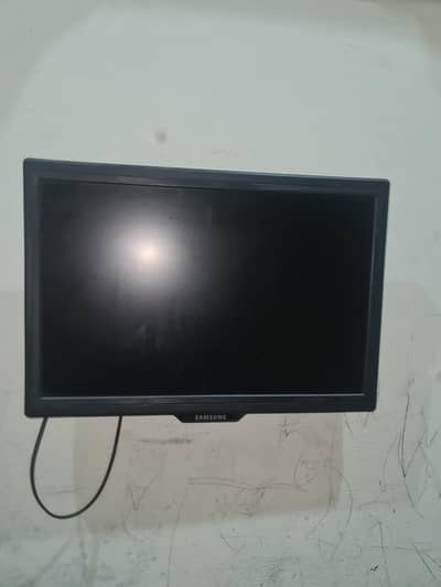 24 inches LCD
