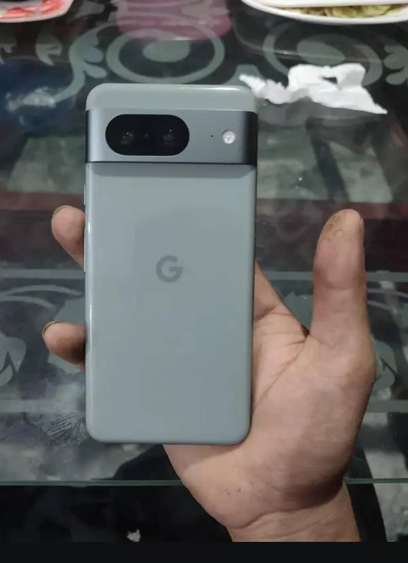 Google Pixel 8 3