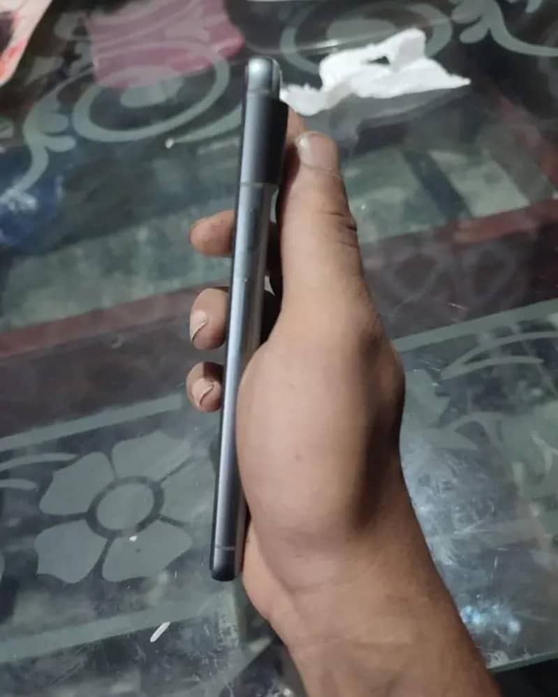 Google Pixel 8 5