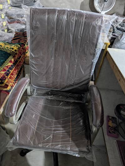Executive revolving Chair for office use