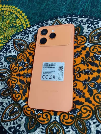 Tecno SPARK 40