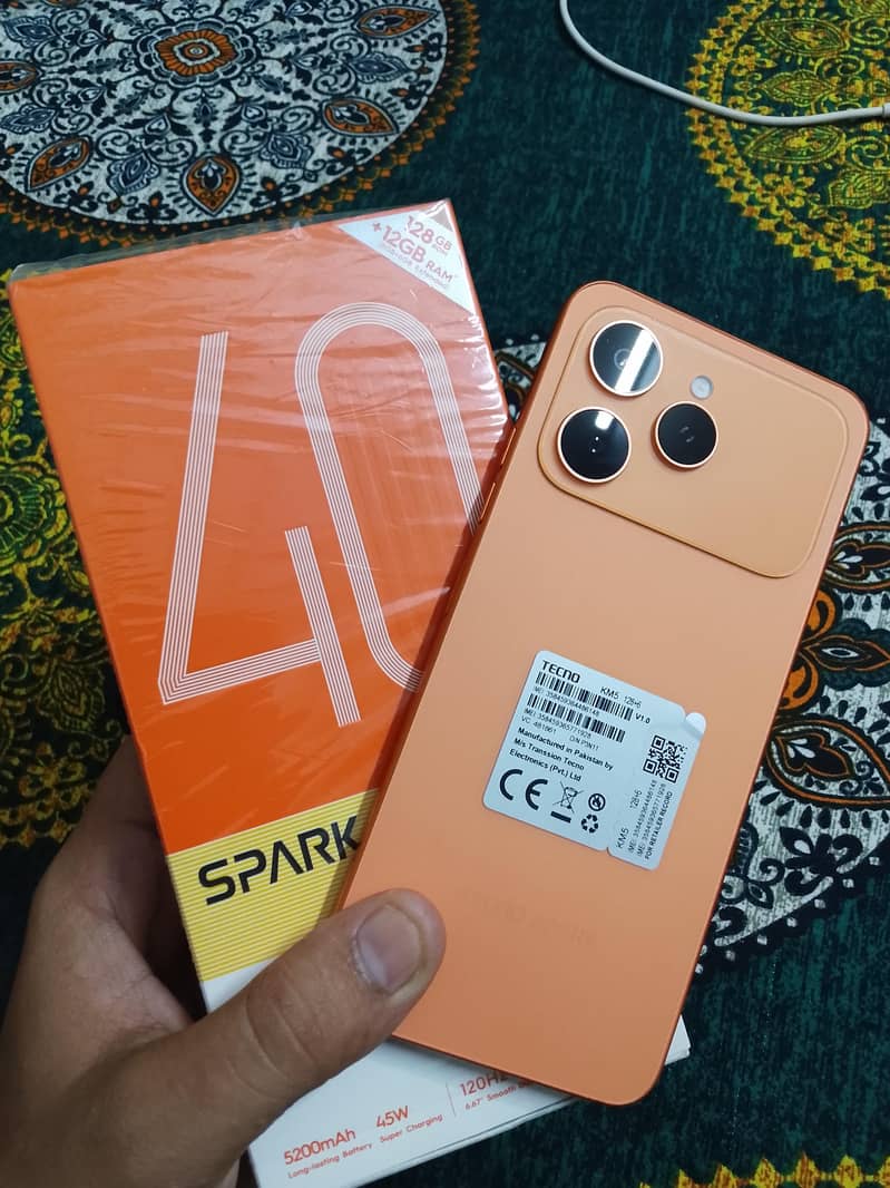 Tecno SPARK 40 1