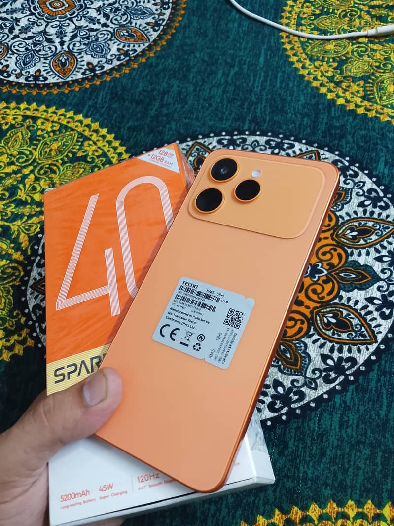 Tecno SPARK 40 2
