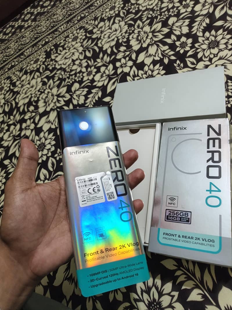 Infinix Zero 40 4
