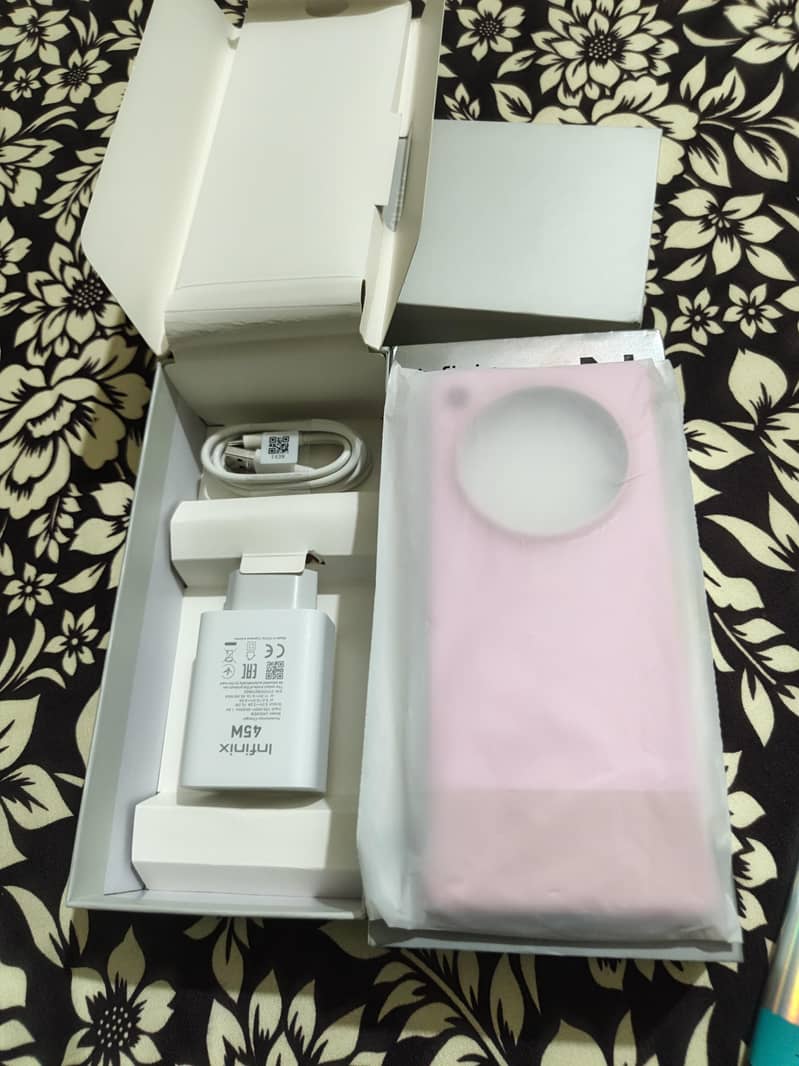 Infinix Zero 40 5