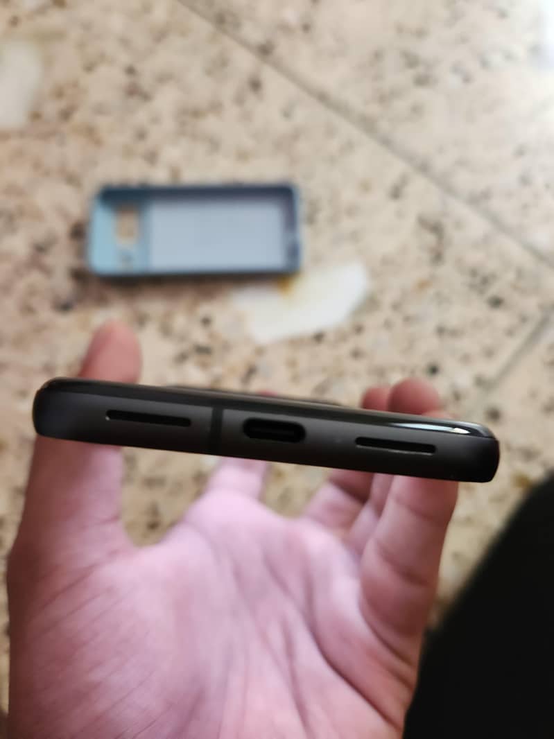Google Pixel 8 5