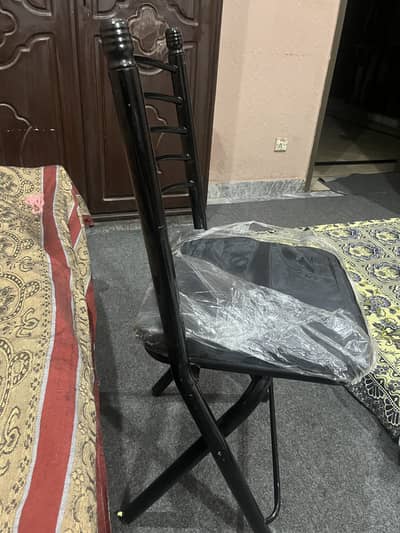 Black Metal Folding Chair | Cushioned Seat | Foldable