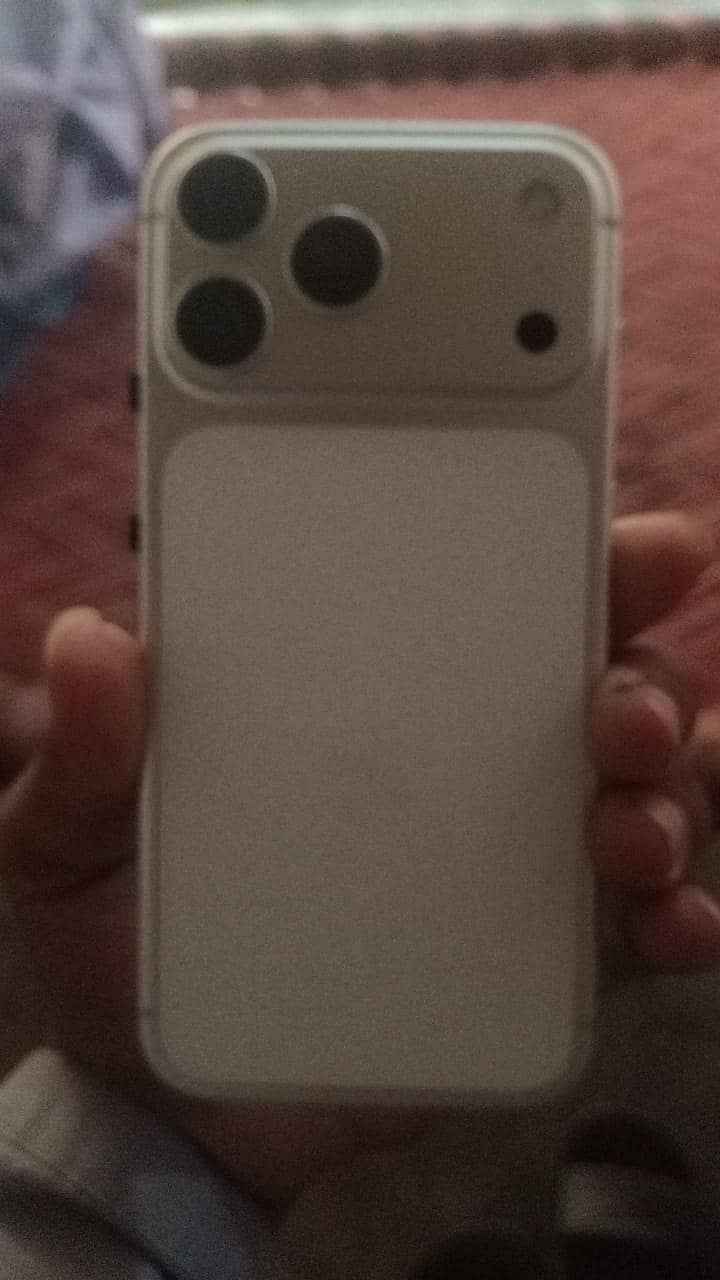Apple iPhone 17 Pro Max 0